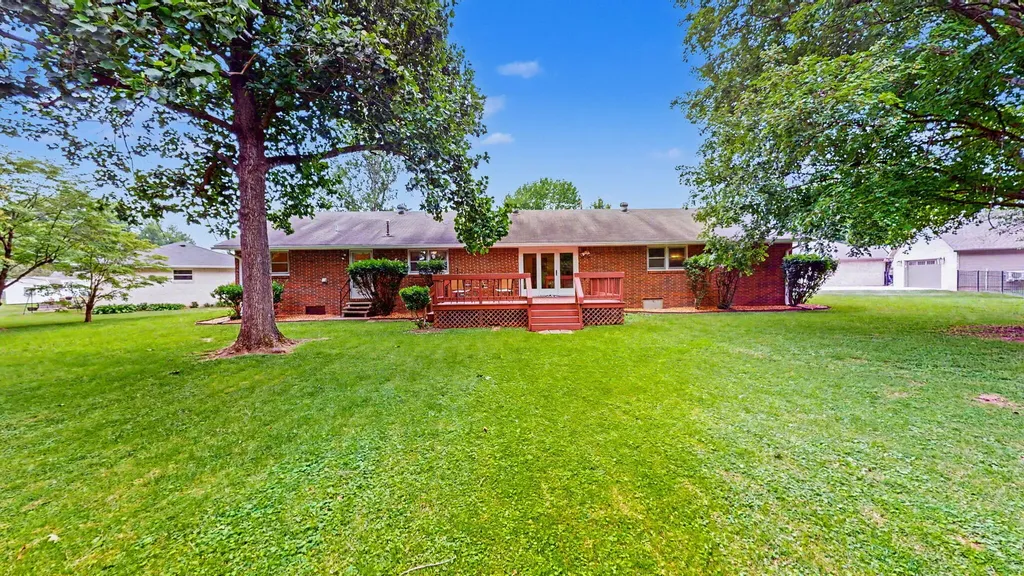 820 Sha-wa Court Murray KY 42071