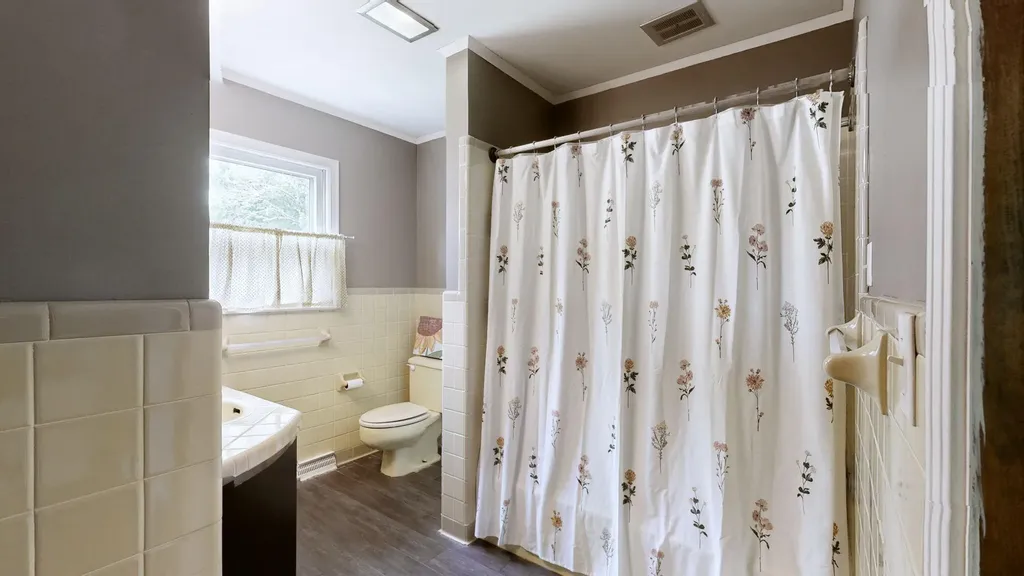 820 Sha-wa Court Murray KY 42071