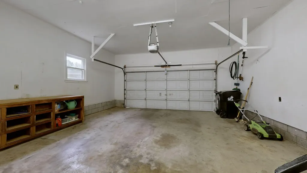 820 Sha-wa Court Murray KY 42071