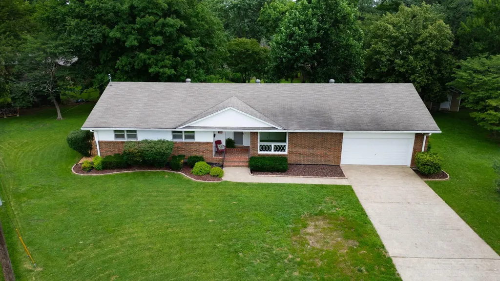 820 Sha-wa Court Murray KY 42071