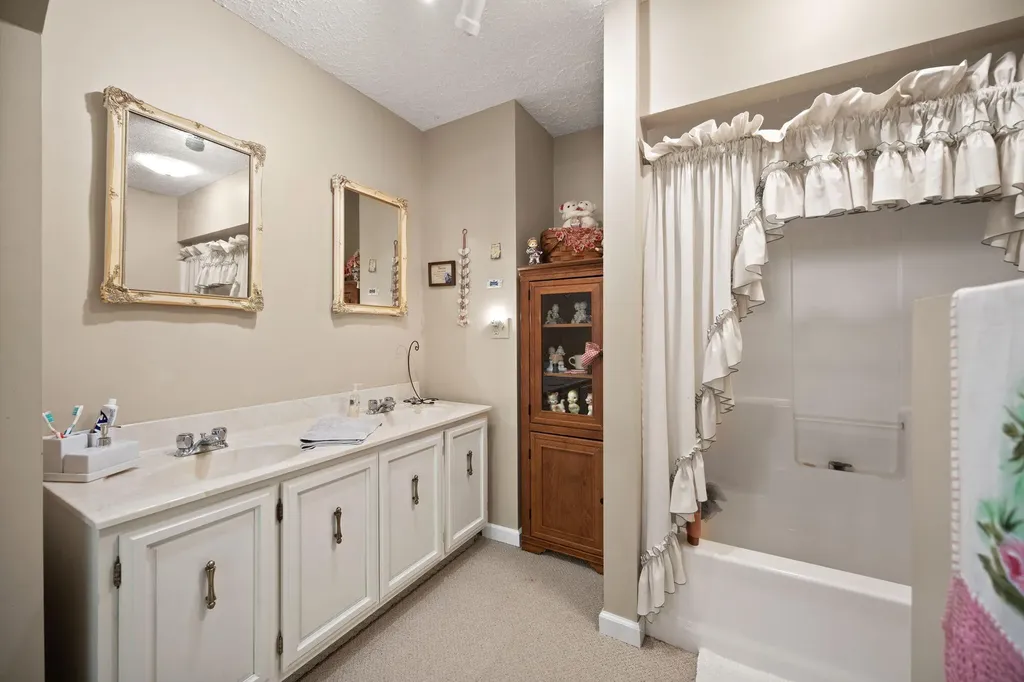 67 Balcony Bend Road Jamestown KY 42629