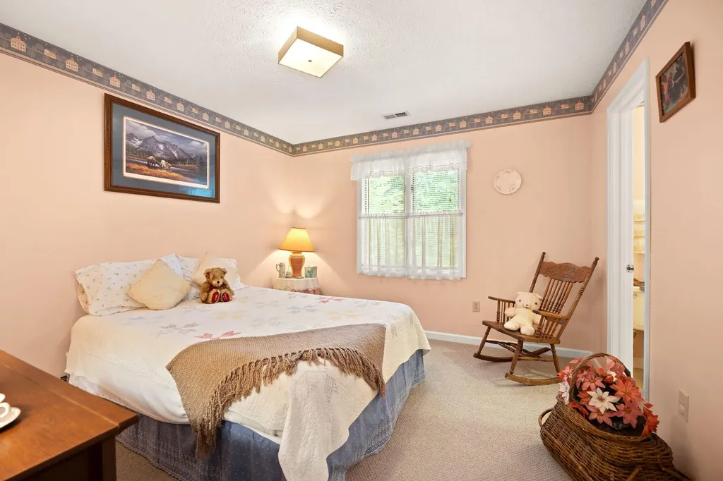 67 Balcony Bend Road Jamestown KY 42629