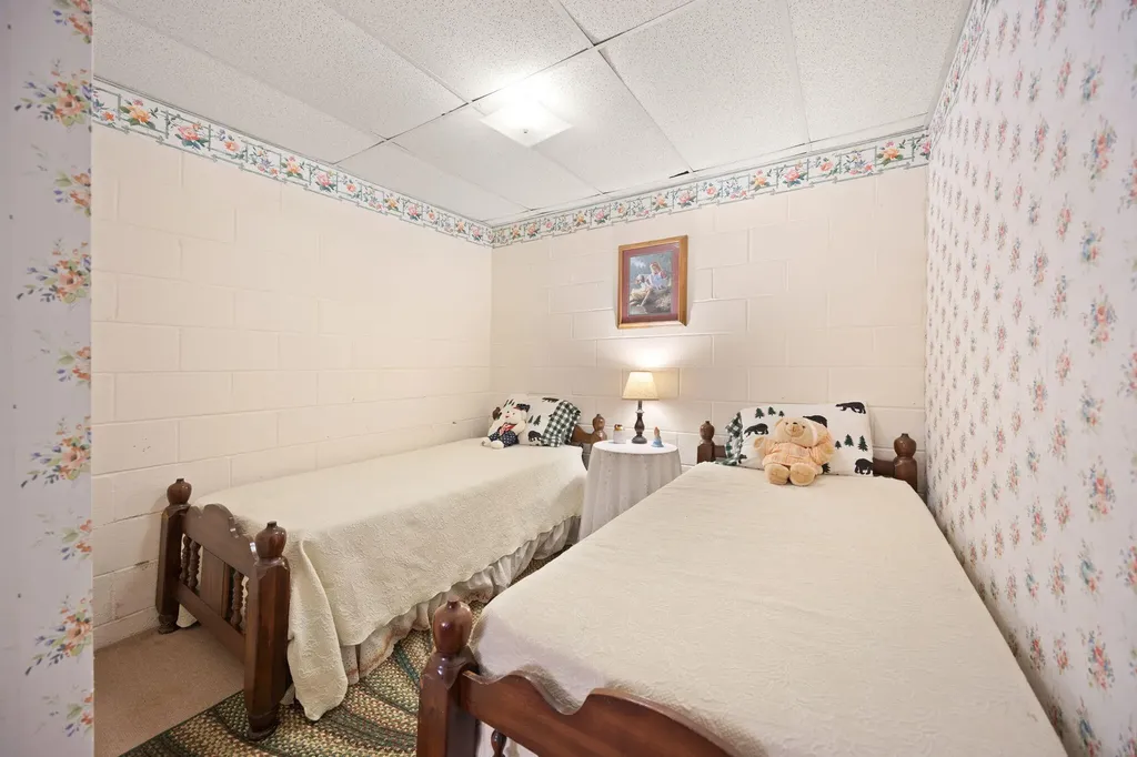 67 Balcony Bend Road Jamestown KY 42629