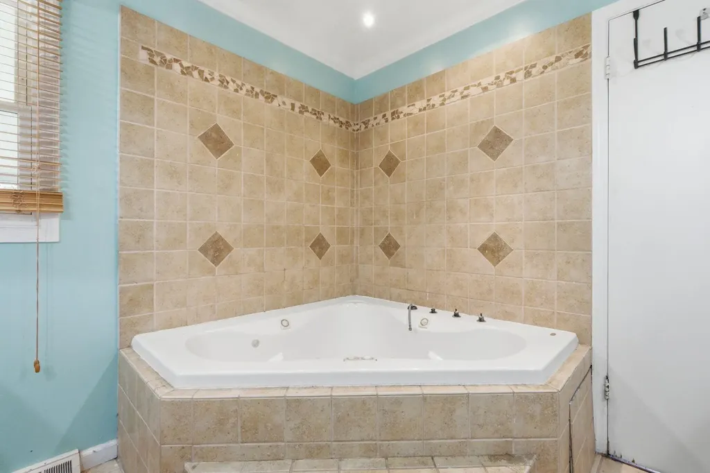 700 Dartmoor Court Lexington KY 40505