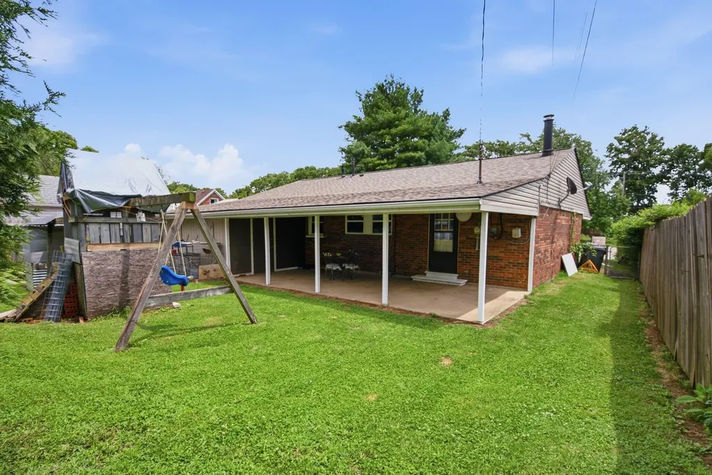 700 Dartmoor Court Lexington KY 40505