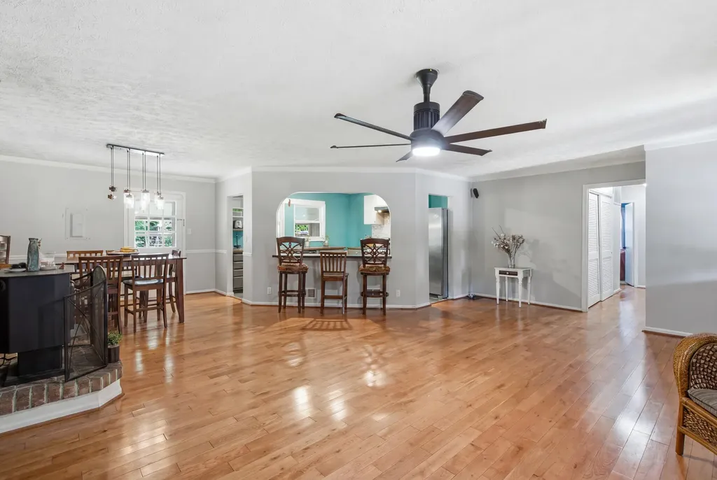 700 Dartmoor Court Lexington KY 40505