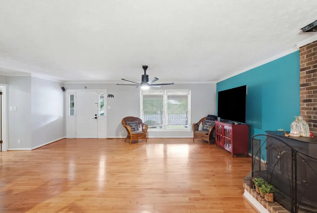 700 Dartmoor Court Lexington KY 40505