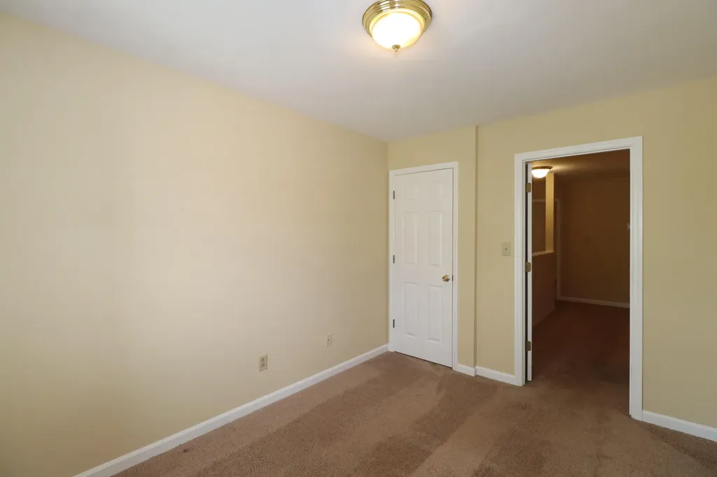 3854 Sugar Creek Drive Lexington KY 40517
