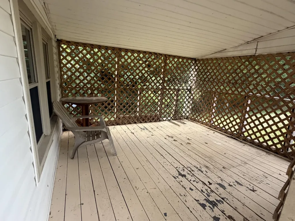230 Barnes Road Jeffersonville KY 40337