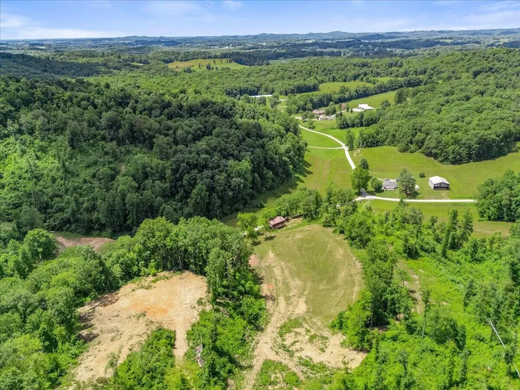 520 Gregory Tuttle Road London KY 40744