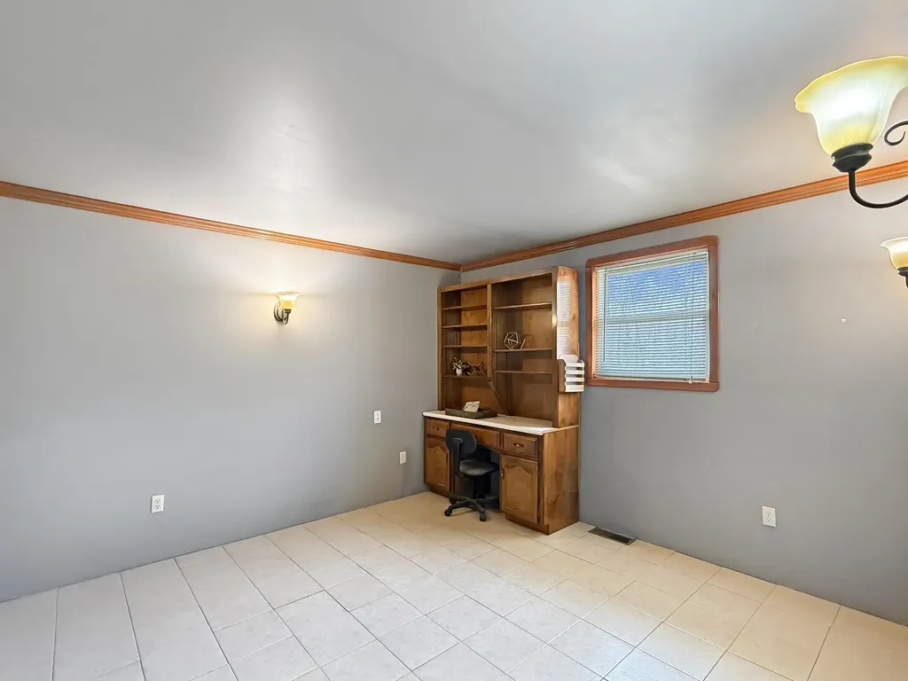 144 Hesley Drive New Concord KY 42076