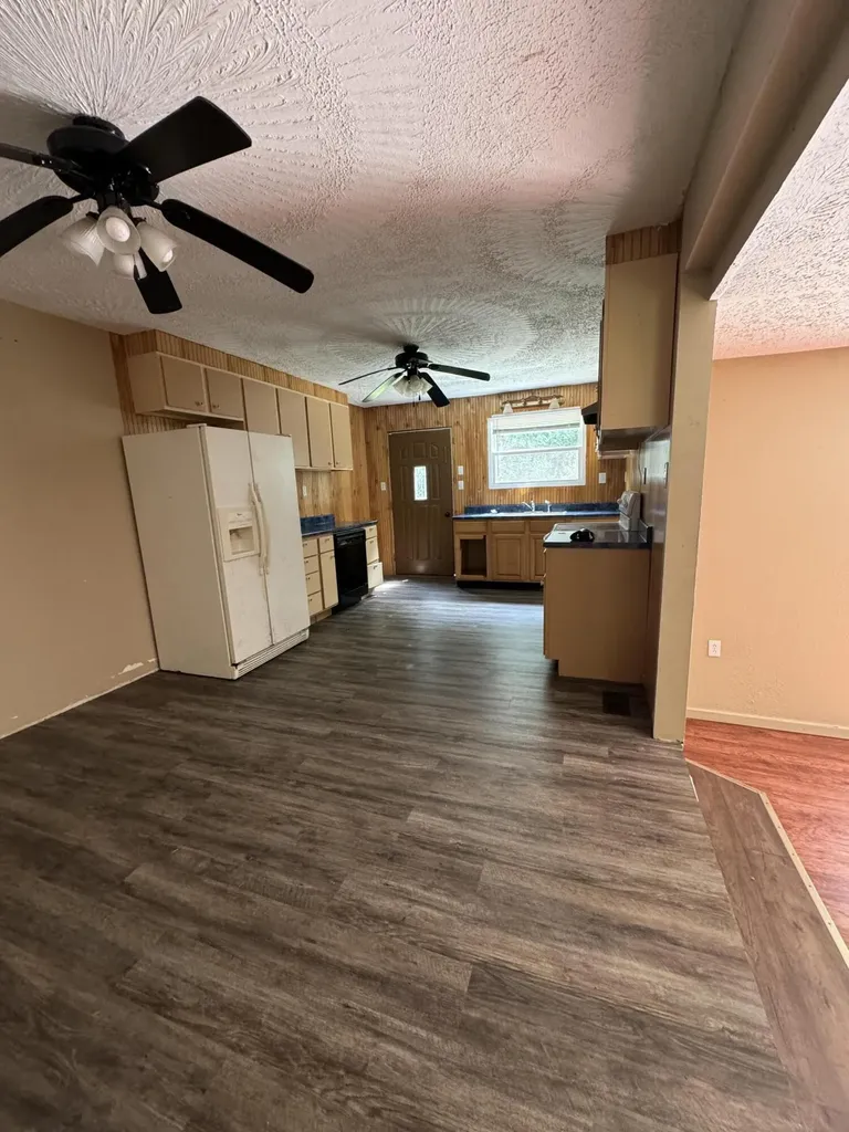 635 Salisbury Branch Road Dema KY 41859
