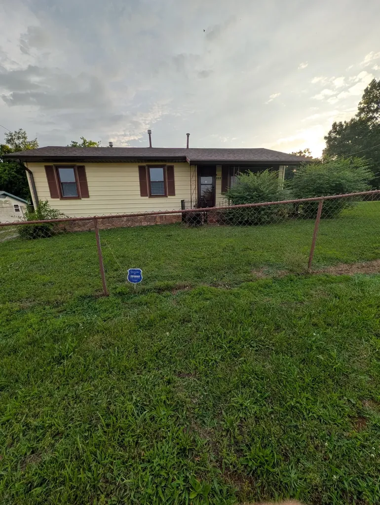 305 Gracey Sinking Fork Road Gracey KY 42232