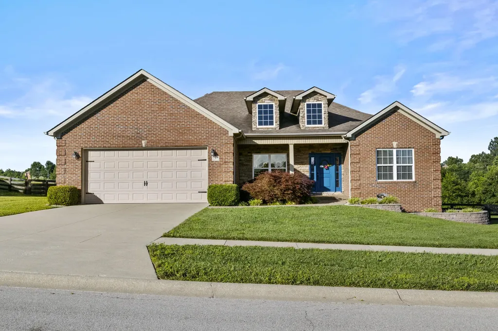 157 Tuscany Way Richmond KY 40475