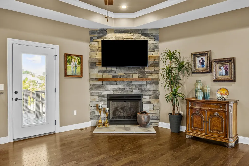 157 Tuscany Way Richmond KY 40475