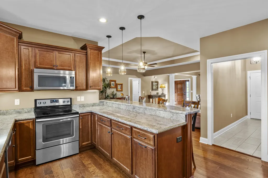157 Tuscany Way Richmond KY 40475