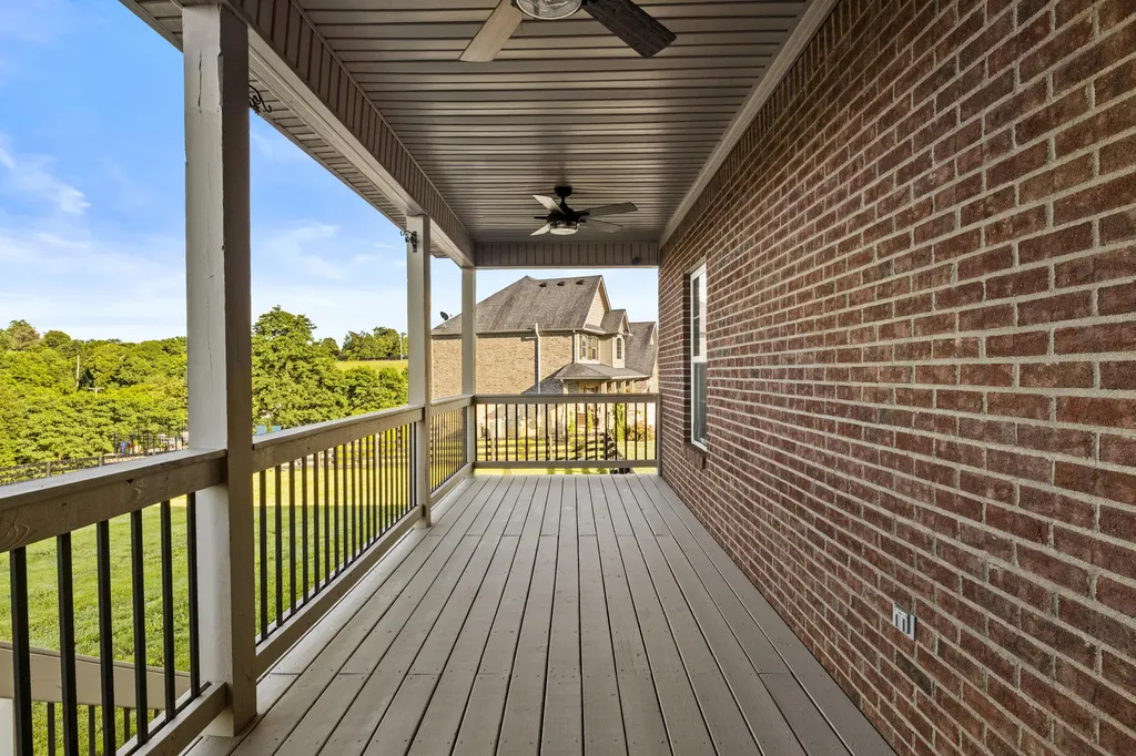 157 Tuscany Way Richmond KY 40475