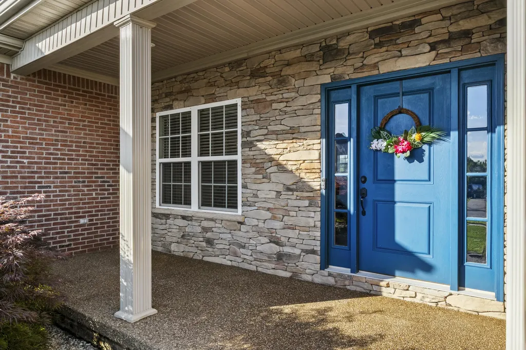 157 Tuscany Way Richmond KY 40475