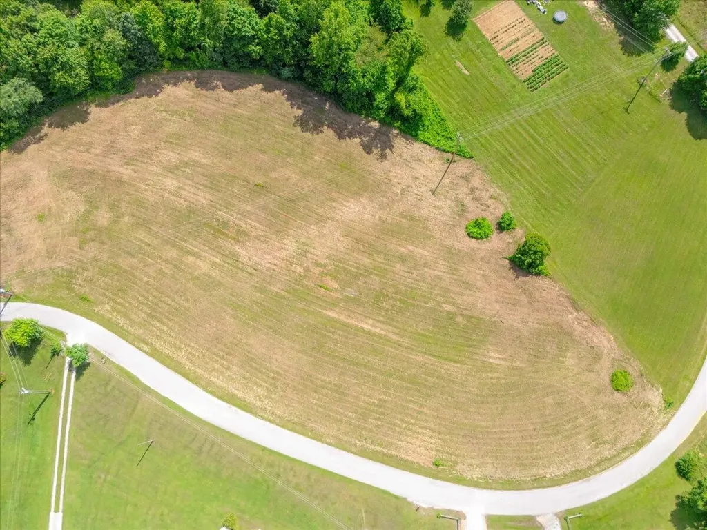 8888 Little Arthur Ridge Road East Bernstadt KY 40729