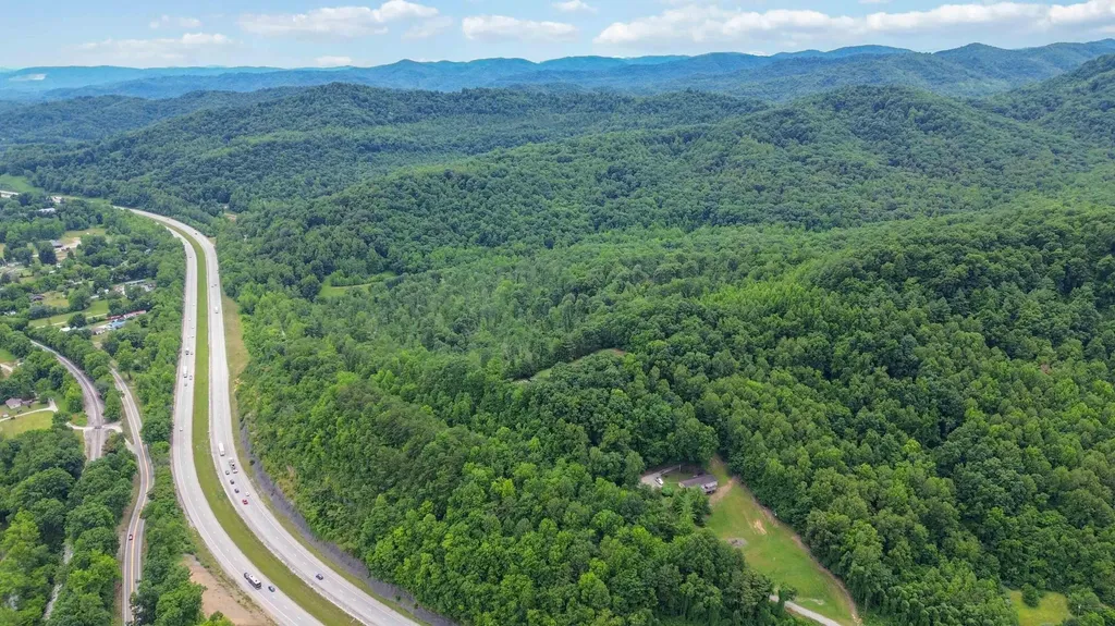999 Happy Hollow Road Williamsburg KY 40769