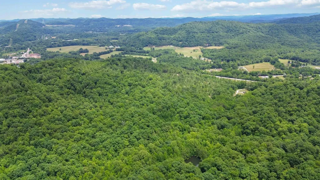 999 Happy Hollow Road Williamsburg KY 40769