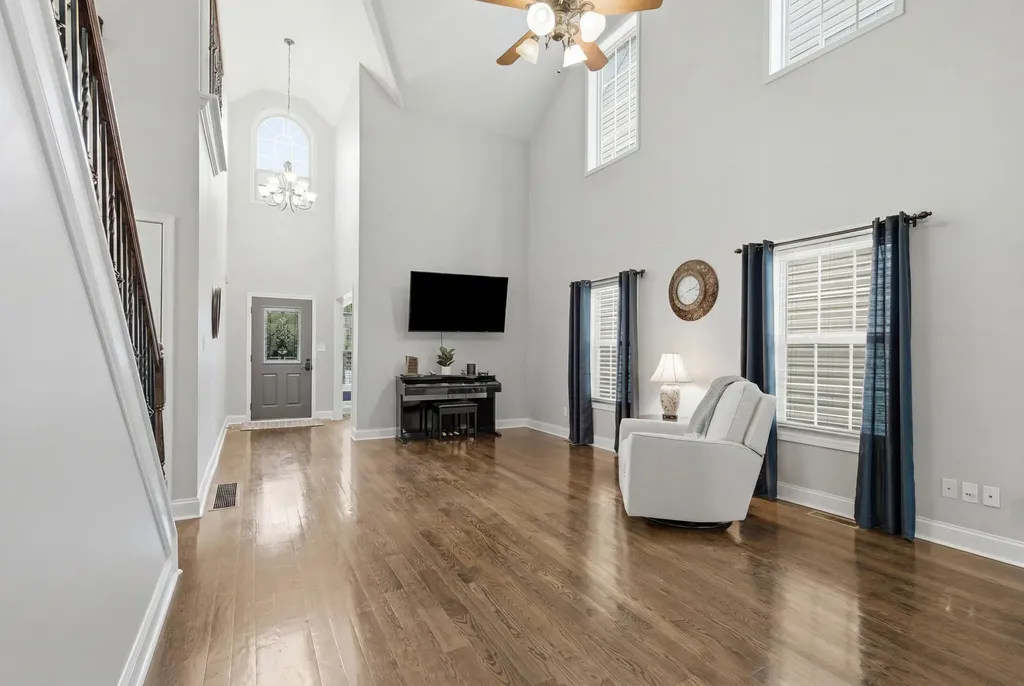 3349 Hibernia Pass Lexington KY 40509