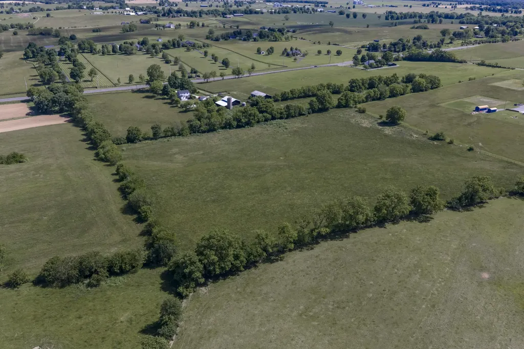 4156-1 Perryville Road Danville KY 40422
