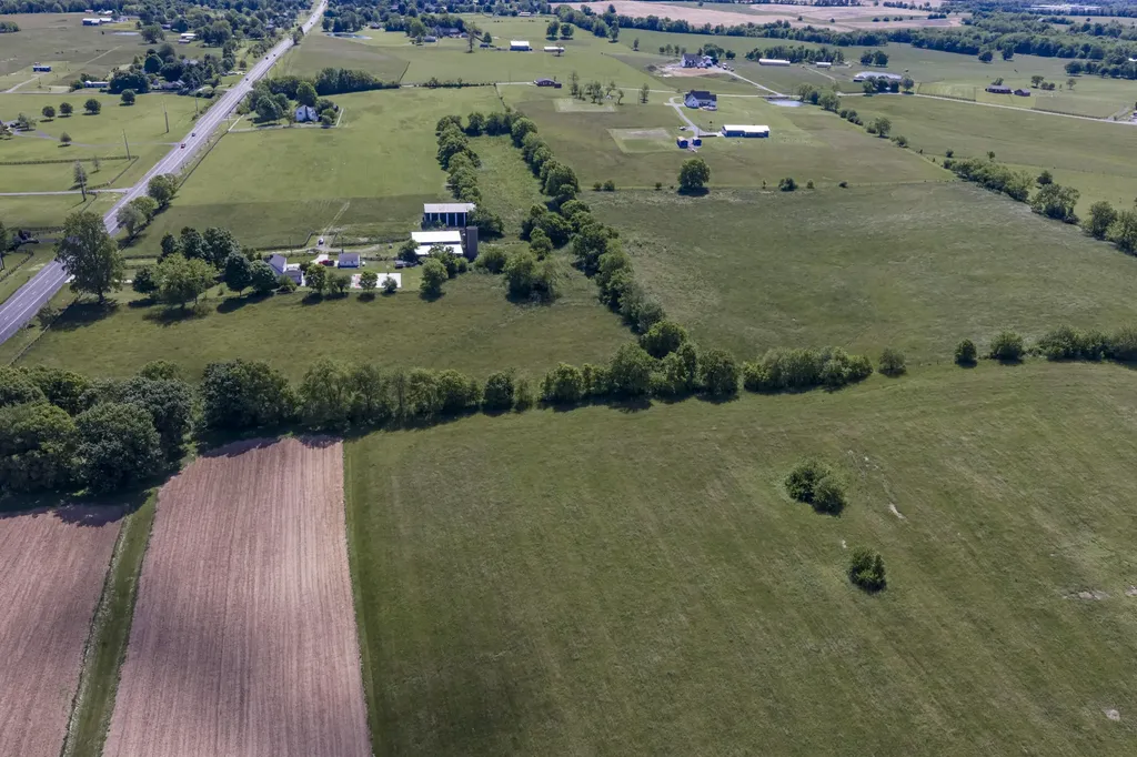 4156-1 Perryville Road Danville KY 40422