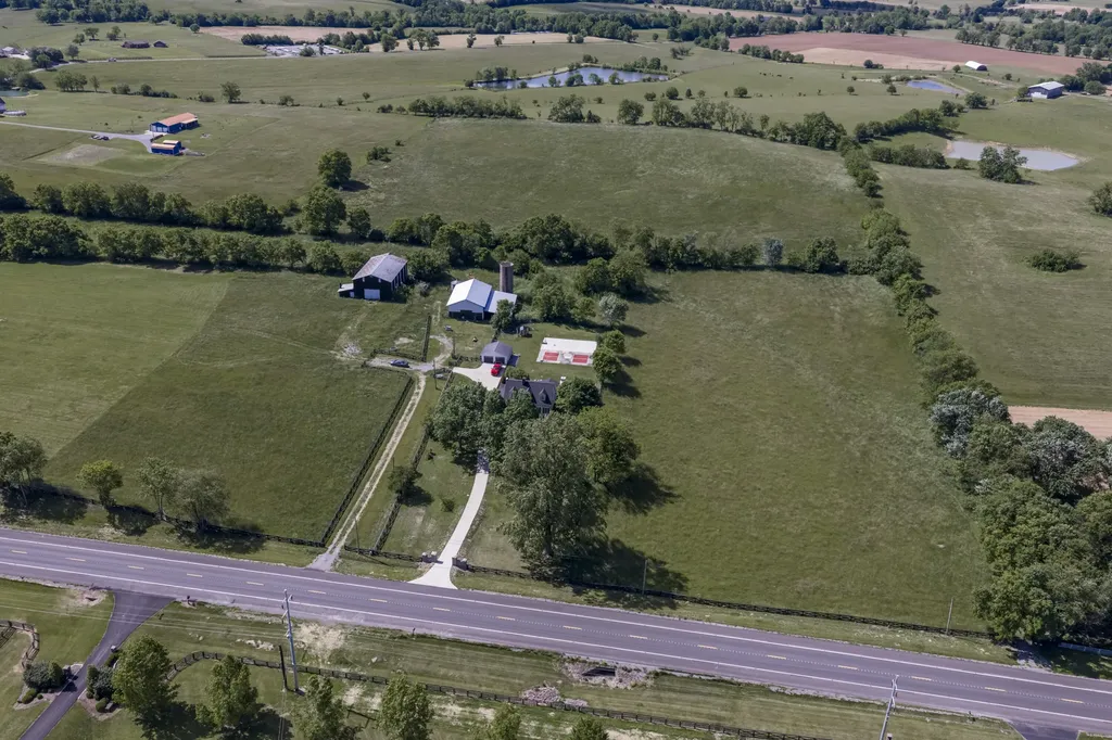 4156-1 Perryville Road Danville KY 40422