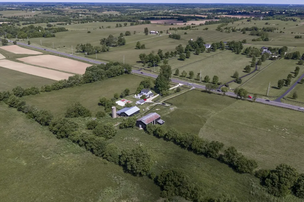 4156-1 Perryville Road Danville KY 40422