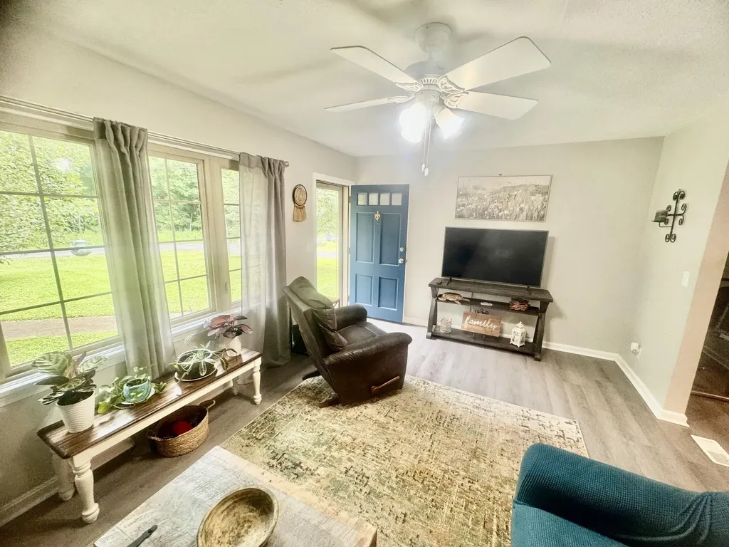 313 Linden Avenue Eddyville KY 42038