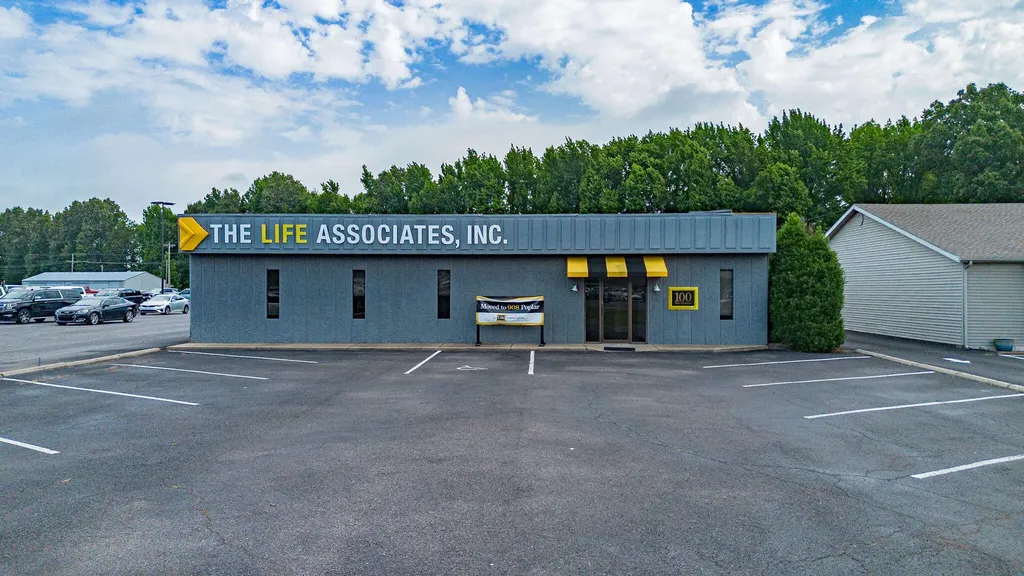 100 W 5th Street Benton KY 42025