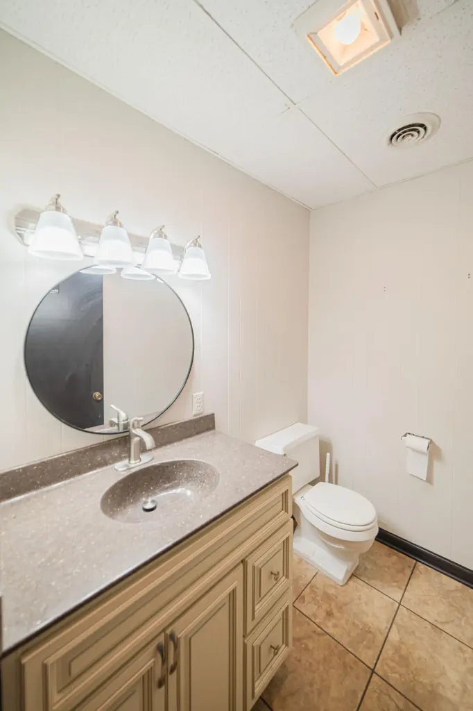 100 W 5th Street Benton KY 42025