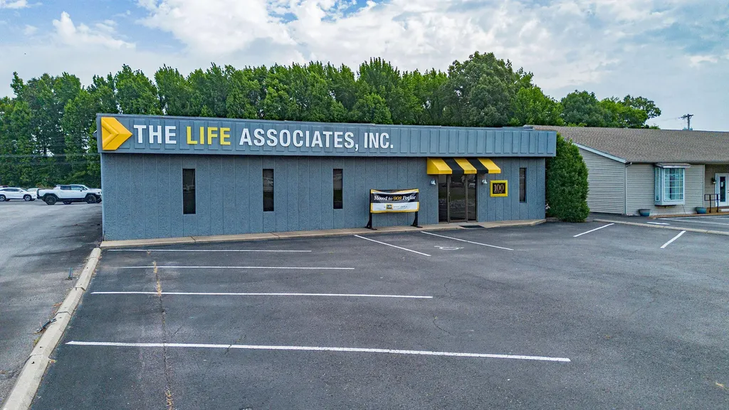 100 W 5th Street Benton KY 42025