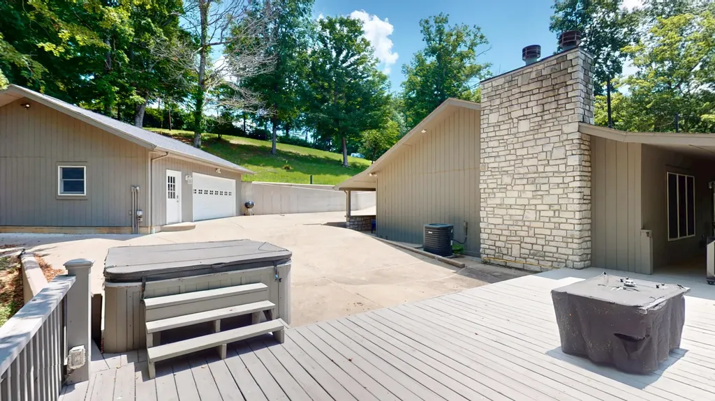 76 Sioux Court Cadiz KY 42211