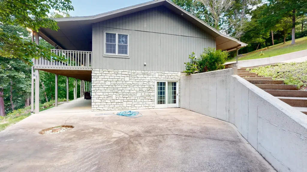 76 Sioux Court Cadiz KY 42211