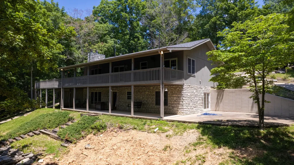 76 Sioux Court Cadiz KY 42211