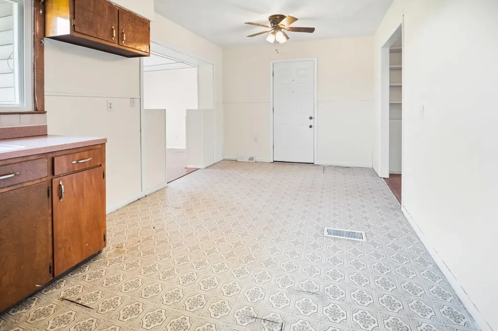 1044 East Highway 2792 Pine Knot KY 42635