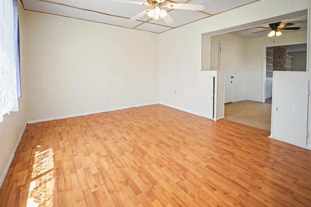 1044 East Highway 2792 Pine Knot KY 42635