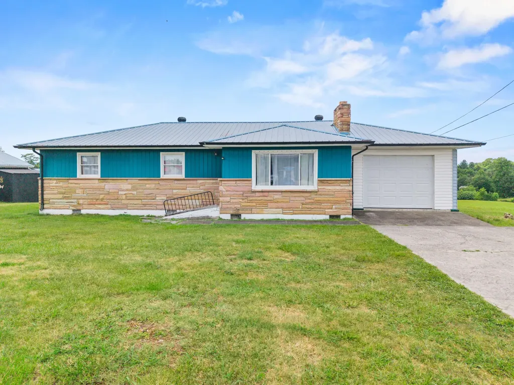 1044 East Highway 2792 Pine Knot KY 42635