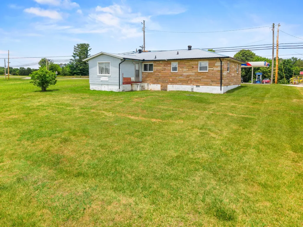 1044 East Highway 2792 Pine Knot KY 42635