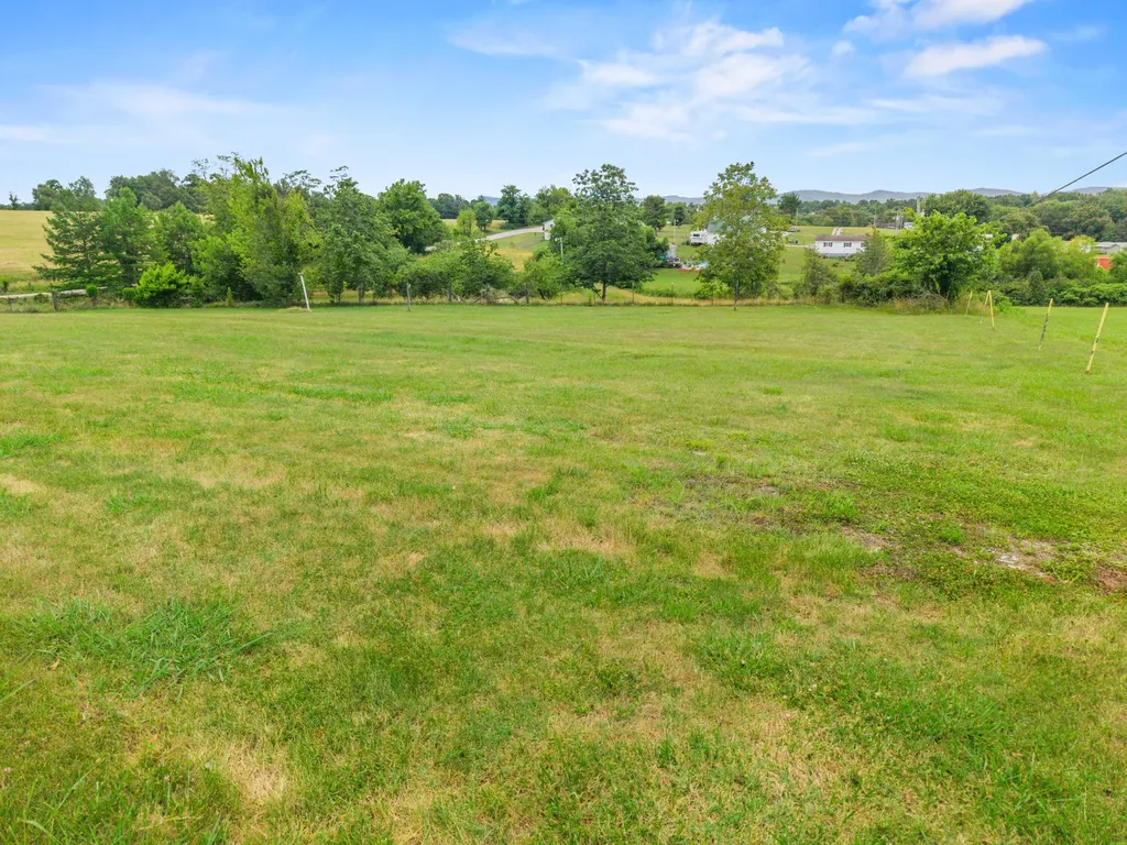 1044 East Highway 2792 Pine Knot KY 42635