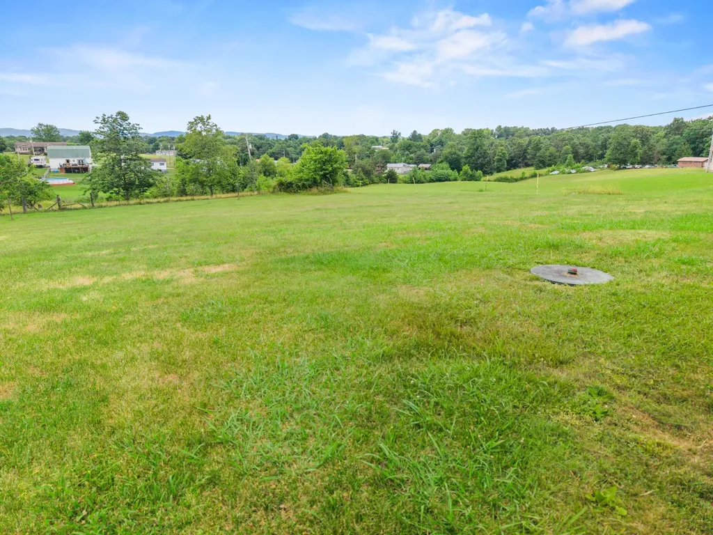 1044 East Highway 2792 Pine Knot KY 42635