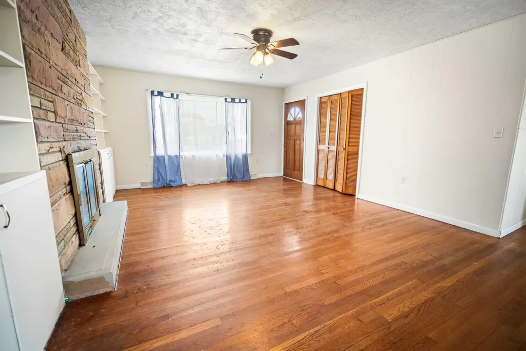 1044 East Highway 2792 Pine Knot KY 42635