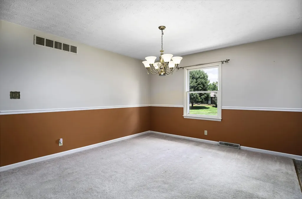 206 Dove Park Versailles KY 40383