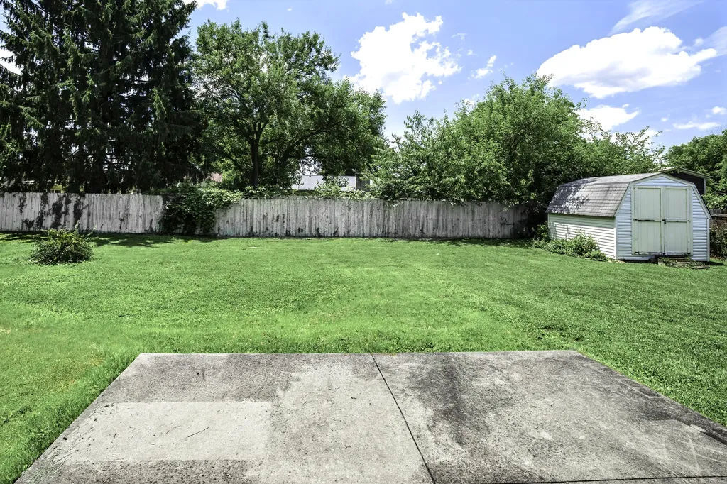 206 Dove Park Versailles KY 40383