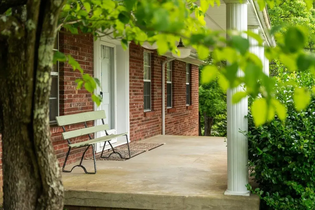 4475 Campton Road Stanton KY 40380