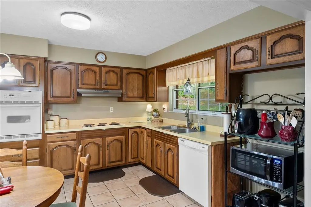 4475 Campton Road Stanton KY 40380