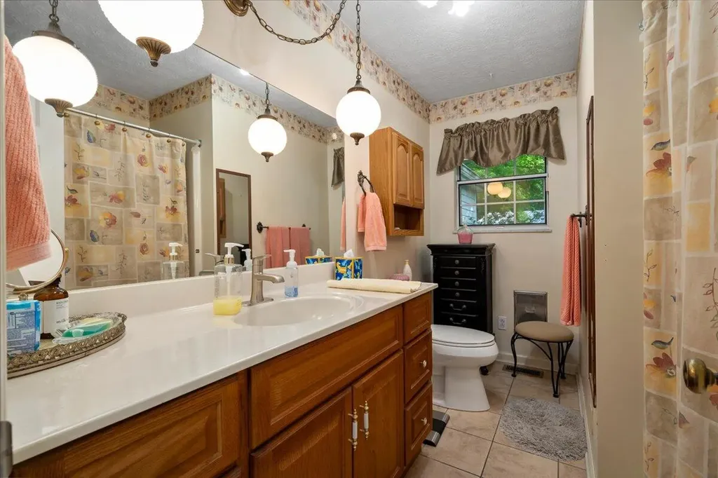 4475 Campton Road Stanton KY 40380