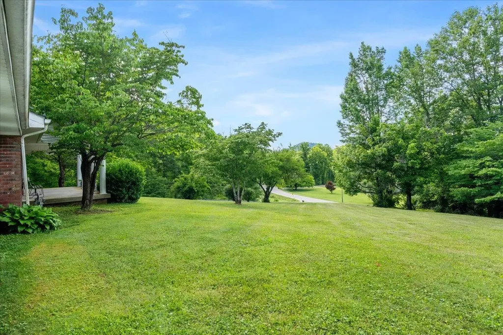 4475 Campton Road Stanton KY 40380